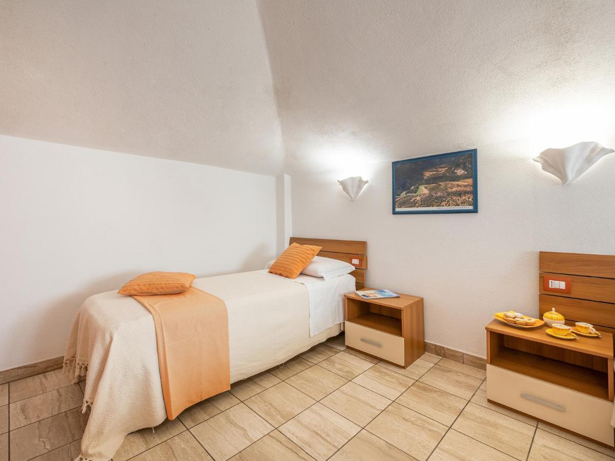 Bed And Breakfast Dorgali Buitenkant foto